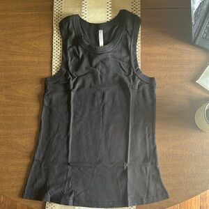 NWT FABLETICS Racerback Tinsley Black Tank, Sz XL